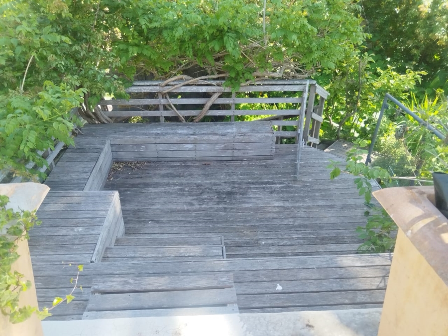 To Let 3 Bedroom Property for Rent in St James Western Cape